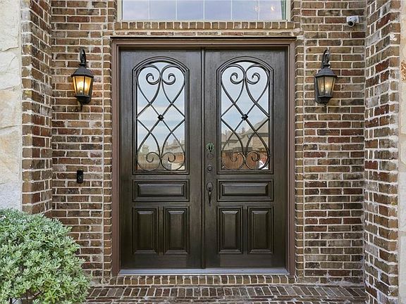 2nd image of 12567 Emerald Gate Dr