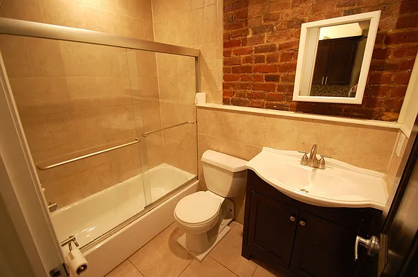 Rented by Bold New York | media 49