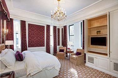 4th image of 2 E 55th St #1021