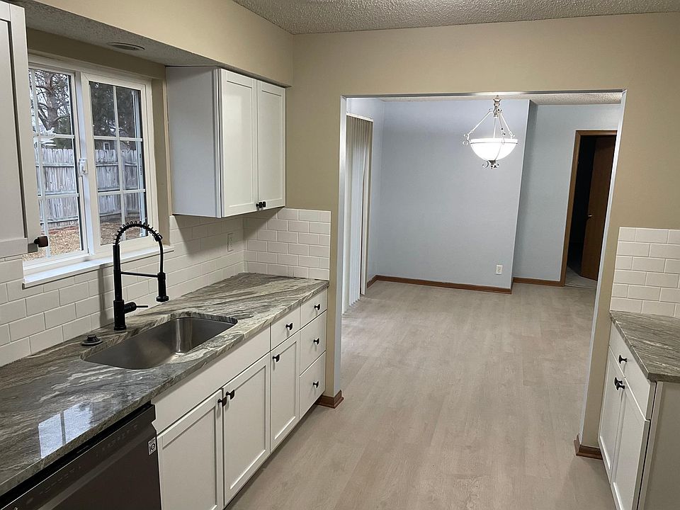 1st image of 2128 Lockwood Ct