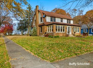 1972 Miner Ave, Muskegon, MI 49441