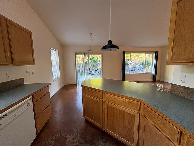 658 Fox Dr — Photo 18