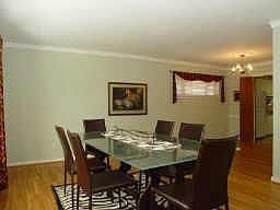 3rd image of 6239 Saratoga Cir