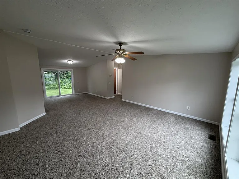 25 Donnelly Dr #43 — Photo 5