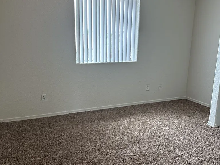 2870 Winterhaven Ct — Photo 27