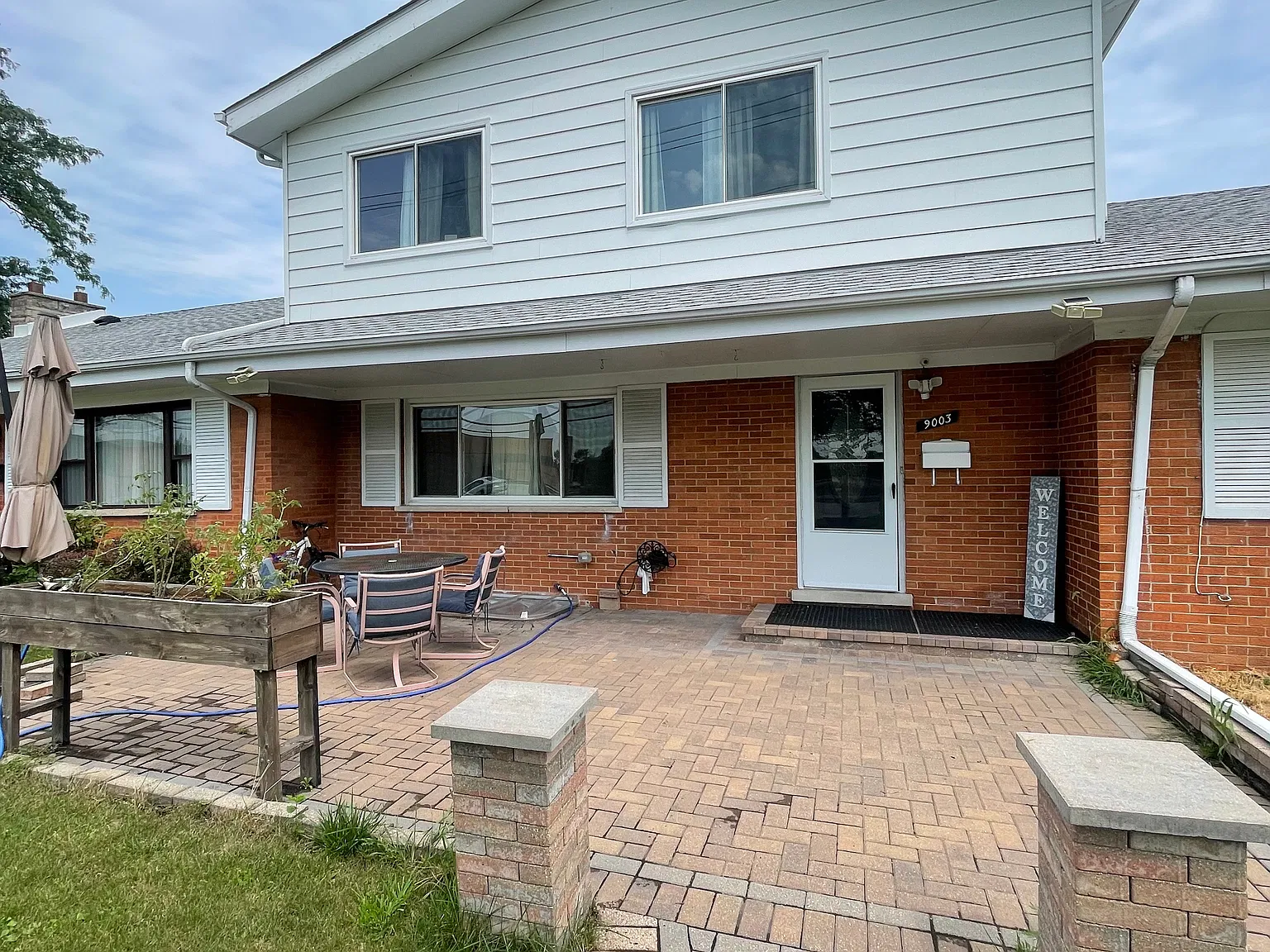 3 bed, 1416 sqft, $900 — Photo 1