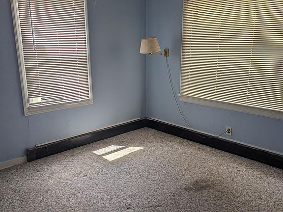 3rd image of 3007 Huffman Blvd