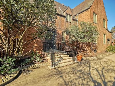 5734 W Woodland Rd, Pittsburgh, PA, 15232