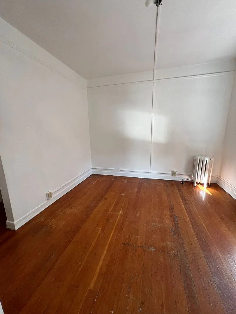 1 Bedroom, 1 Bathroom Apartment - White Pine Apartments — Photo 2