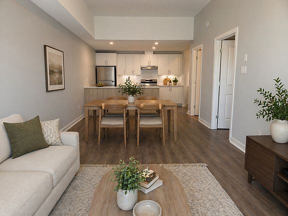 4th image of 5497 Manotick Main St #105