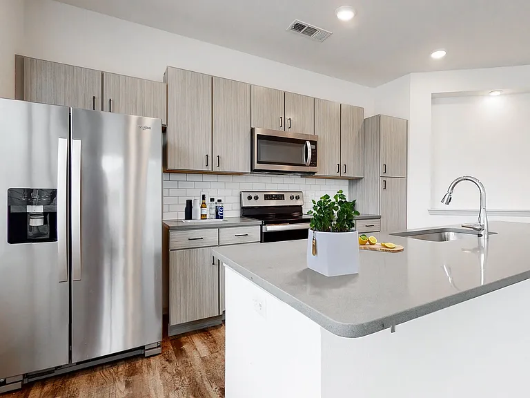Ravella (Upper) - 3 Bed / 2 Bath - 1,676 Sq.Ft.