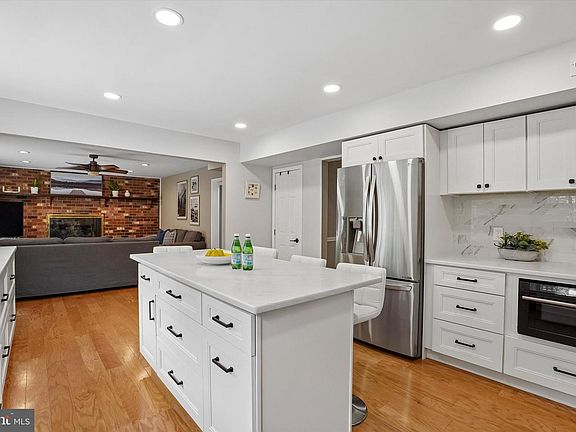 5th image of 3109 W Hayes Rd