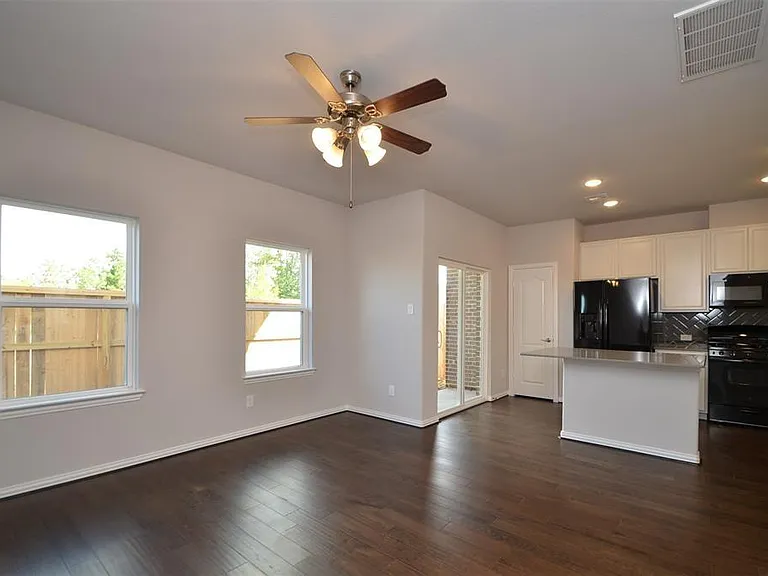 3210 Harmony Creek Ln — Photo 12