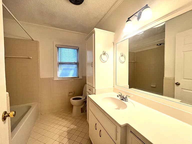 3302 Robinson Ave #A — Photo 11