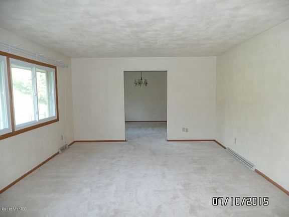 2nd image of 20195 E Ave N