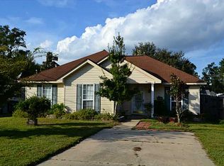 28585 Haddad St, Lacombe, LA 70445