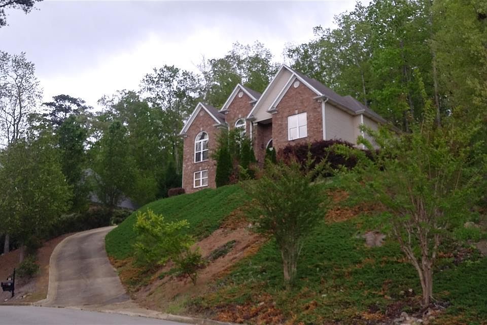 1st image of 520 Brooke Way