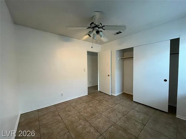3657 Lucky Horseshoe Ct — Photo 6