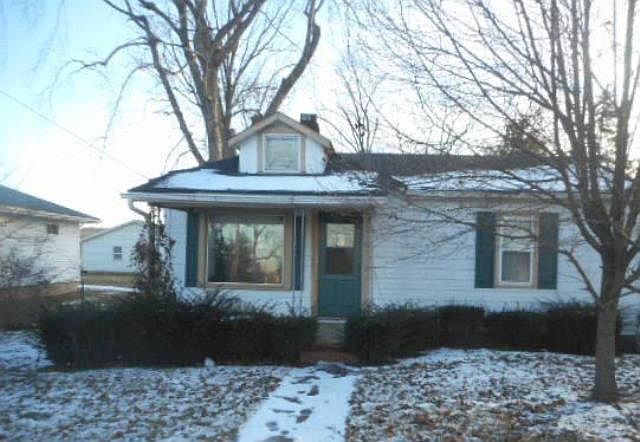 1st image of 299 S Renick Ave