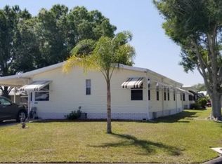 1009 Robin Dr, Barefoot Bay, FL 32976