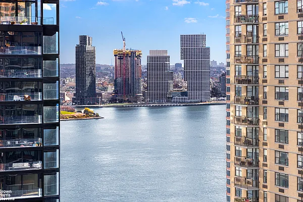 Rented by Brown Harris Stevens | media 20