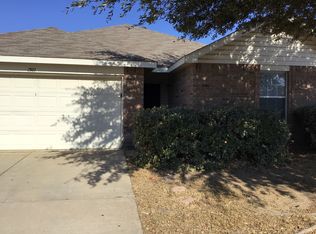 1501 Castle Ridge Rd, Fort Worth, TX 76140