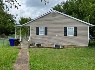 733 W Outer Dr, Oak Ridge, TN 37830