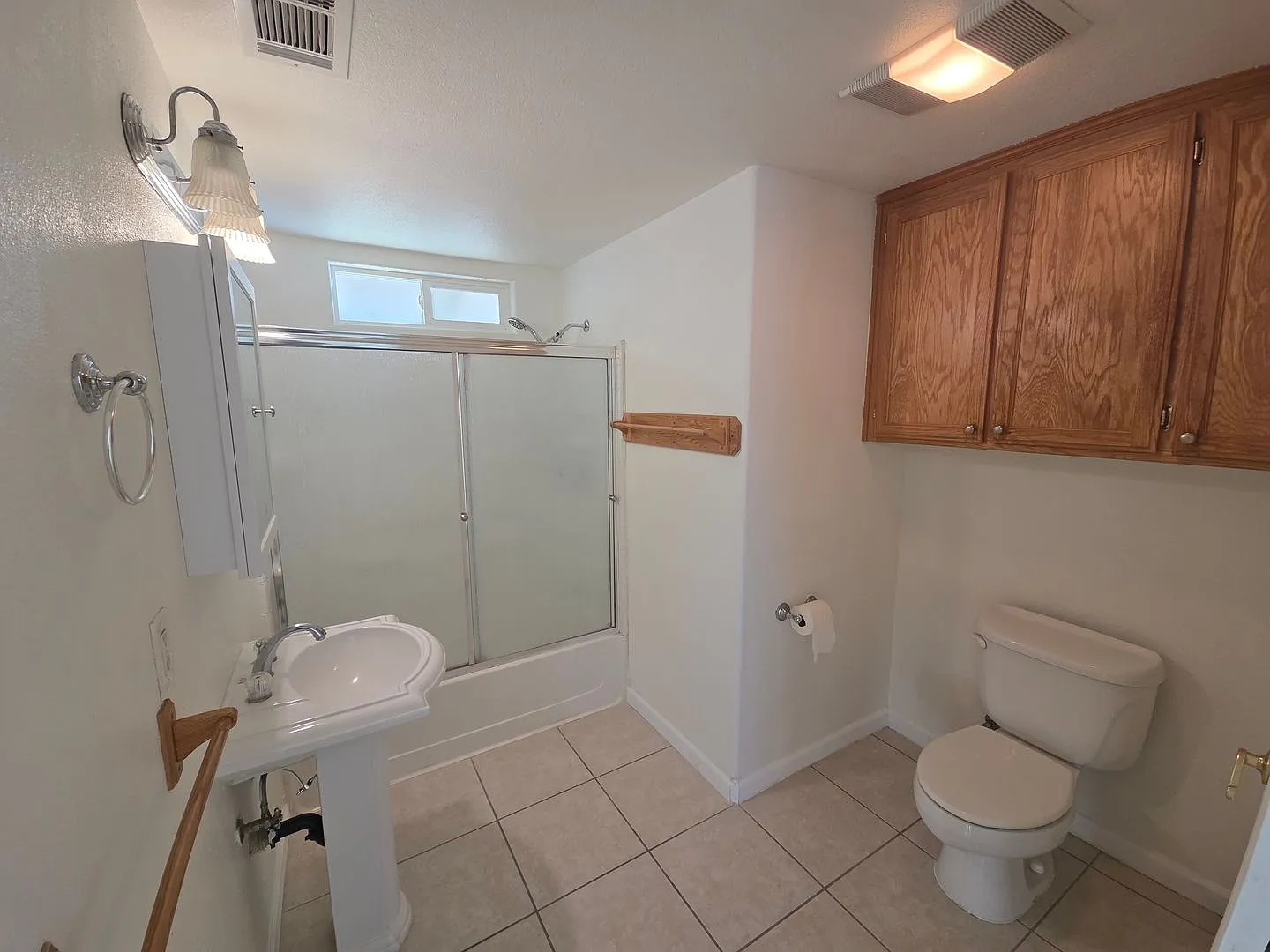 Charming 2 Bedroom Home for rent — Photo 3