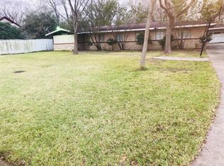 7335 Dillon St, Houston, TX 77061