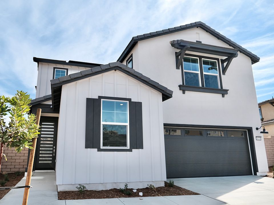 1st image of 30770 White Pines Dr