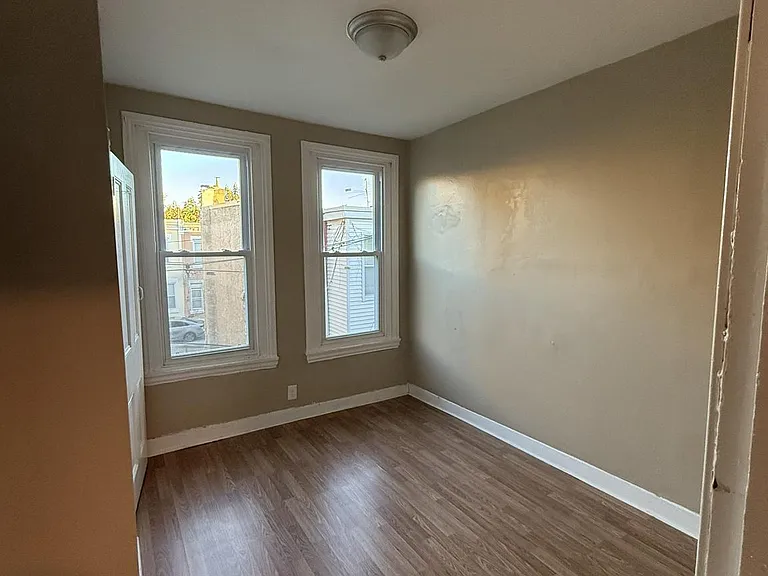2351 N Bouvier St — Photo 15