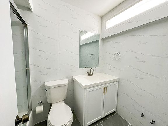 5th image of 21110 23rd Ave Floor 3