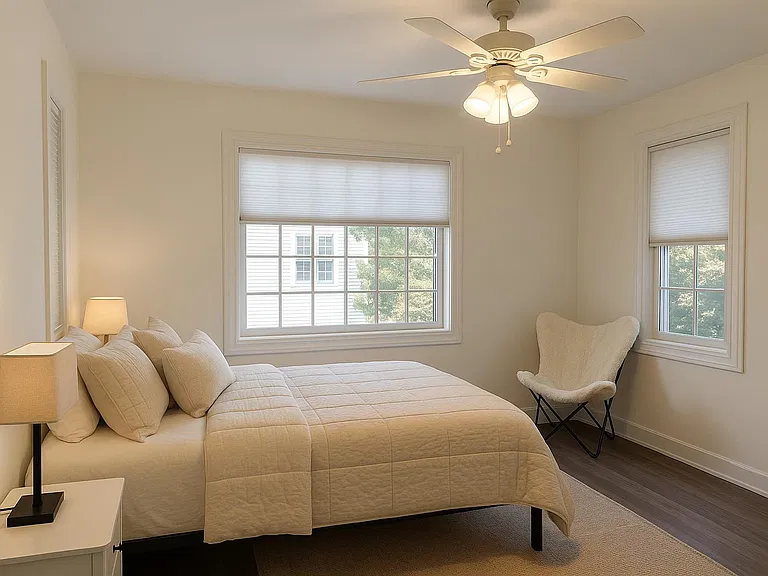 Room 5 Bed