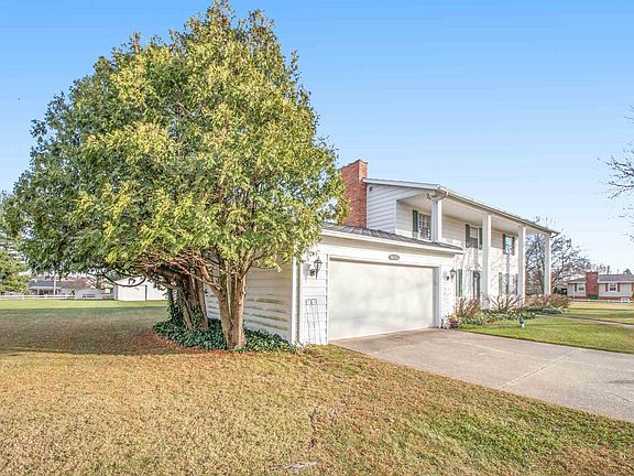 3rd image of 52060 Tara Dr