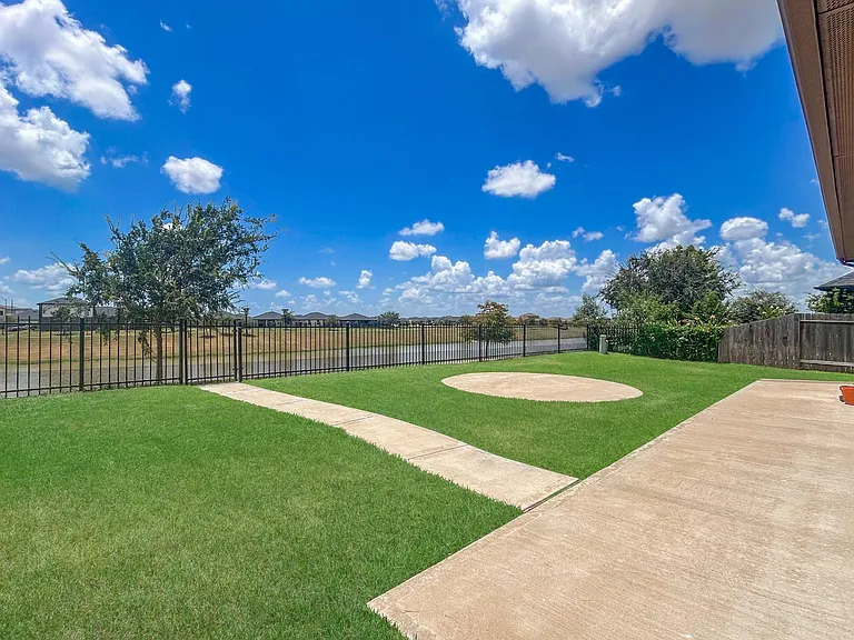 3522 Gore Creek Dr — Photo 46