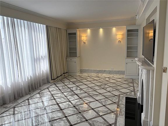 5th image of 2100 Saint Charles Ave APT 7N