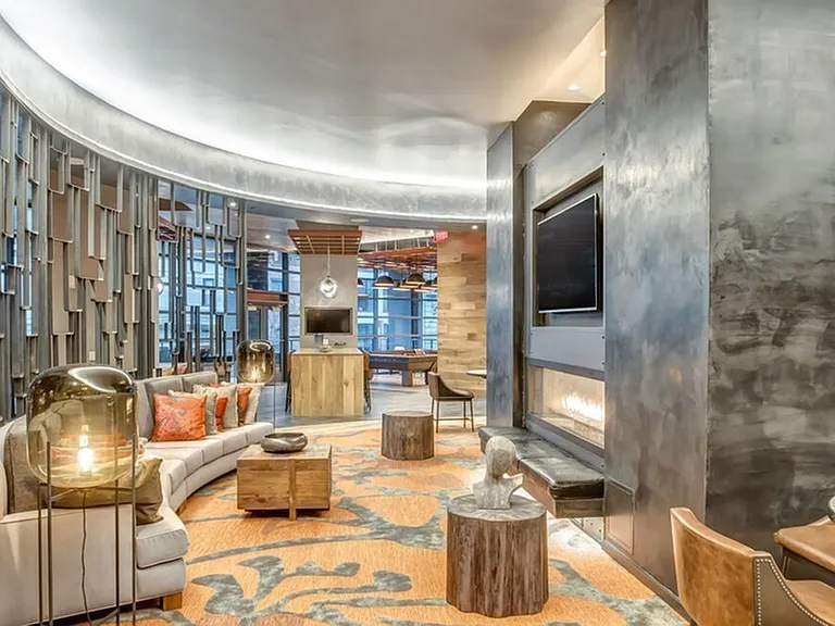 Second Level Lounge