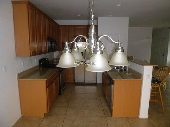 5th image of 7825 Edmonton Ct #0