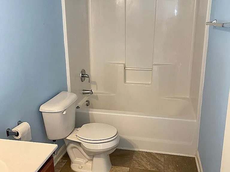 701 Fanning Way — Photo 3