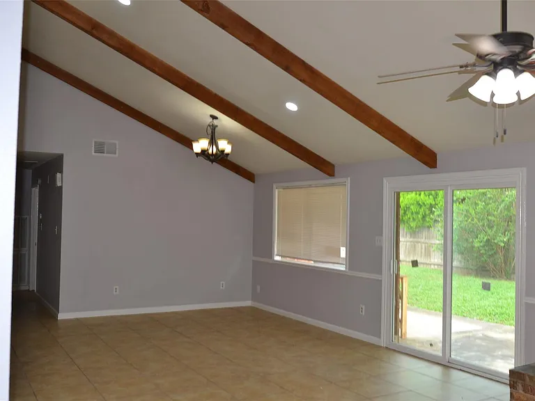 20010 Fort Custer Ct — Photo 7