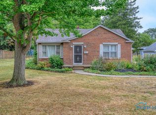819 Pine St, Perrysburg, OH