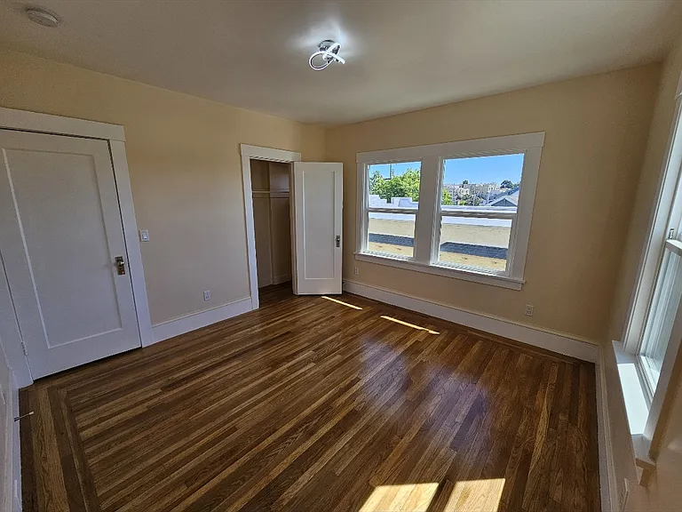481 Van Dyke Ave #1 — Photo 27