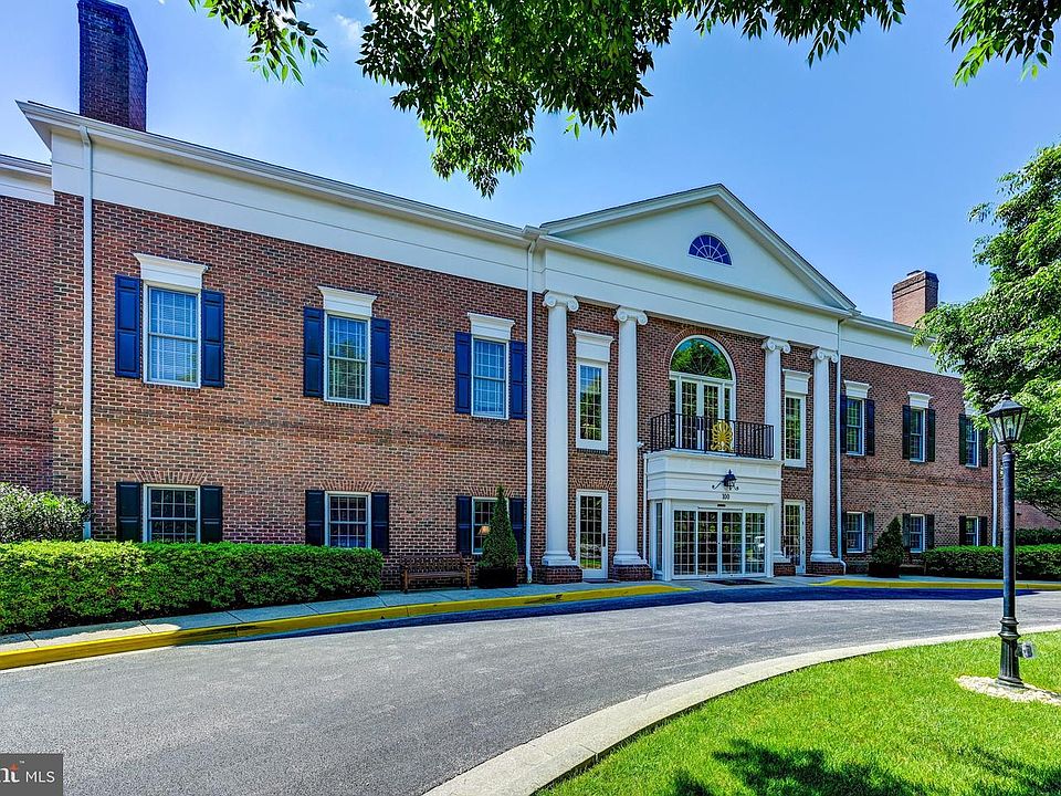 1st image of 210 Brightwood Club Dr #210