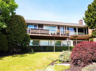 6425 Hampton Rd S, Seattle, WA 98118