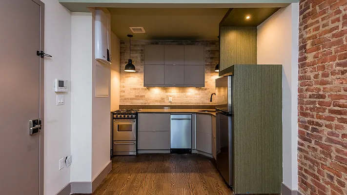 Rented by Nooklyn NYC LLC | media 4