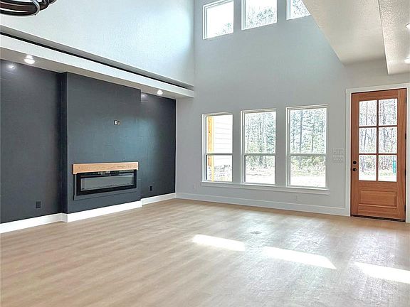 2nd image of 1061 Denson Allen Rd