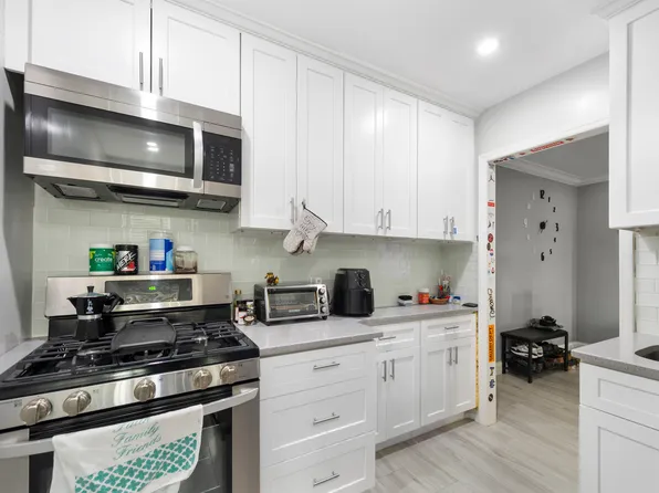 5639 Netherland Avenue image 11 of 13