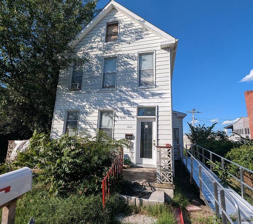 1st image of 1021 Parksley Ave