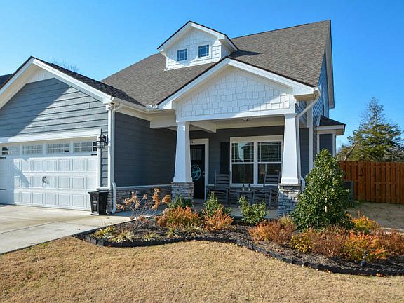 3rd image of 1300 Cotillion Dr