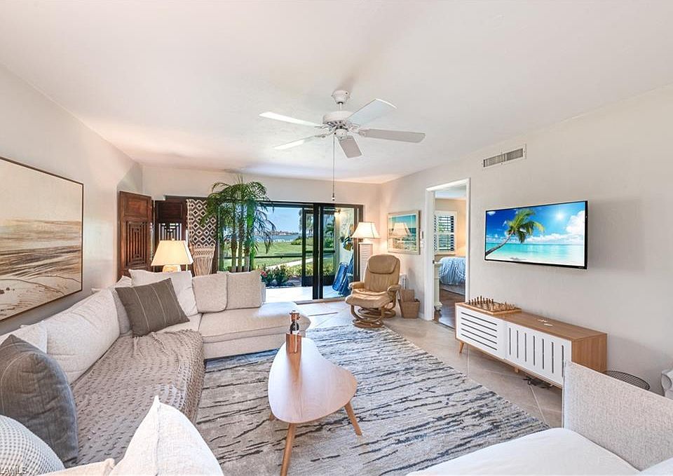 1st image of 991 Collier Ct APT A104